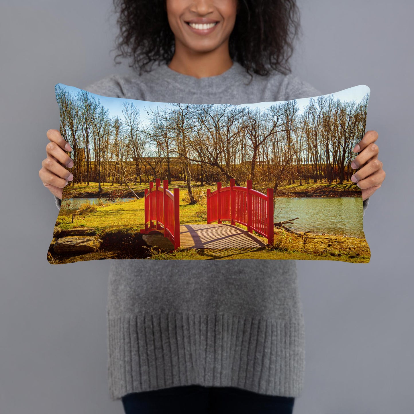 Basic Pillow red bridge