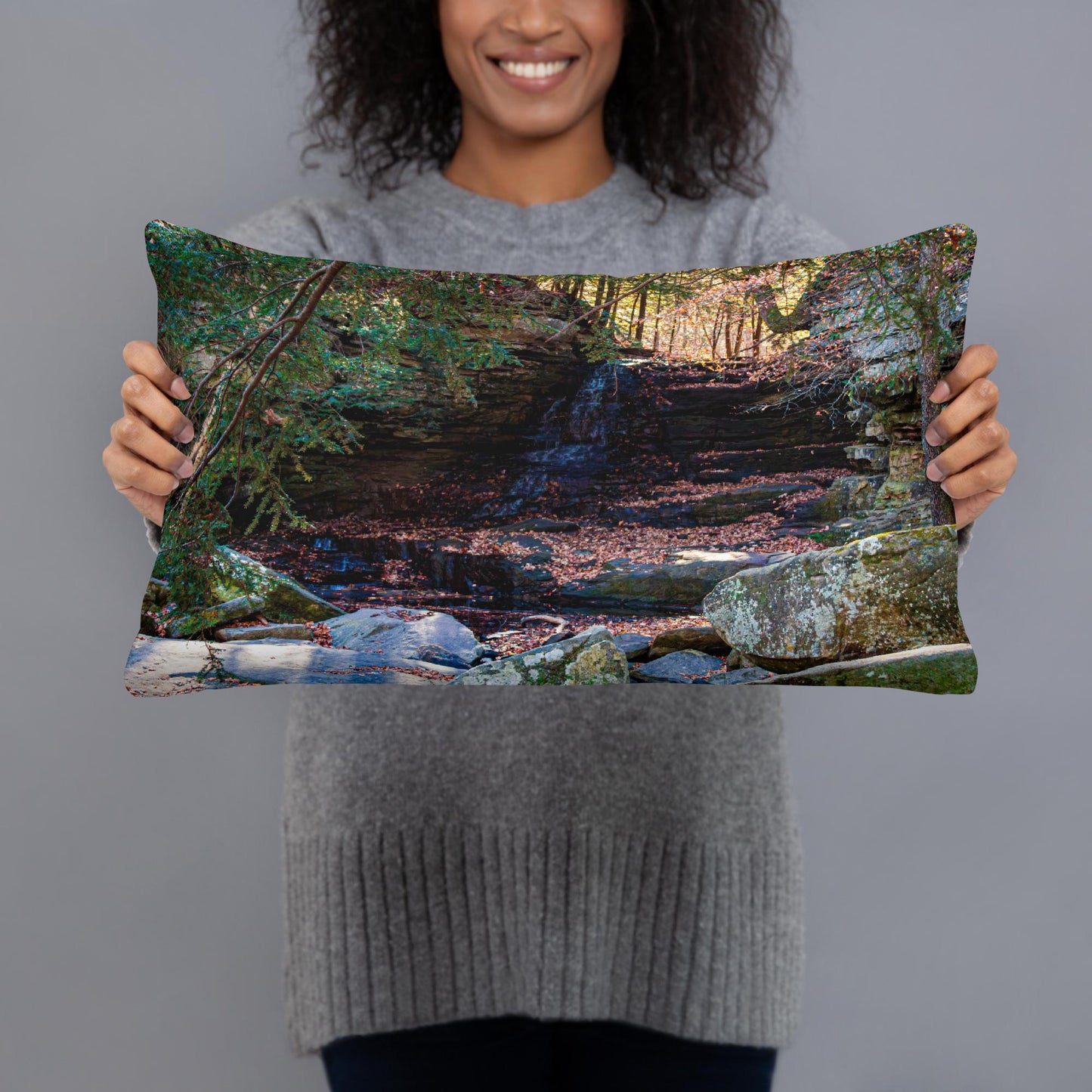 Basic Pillow honey run falls